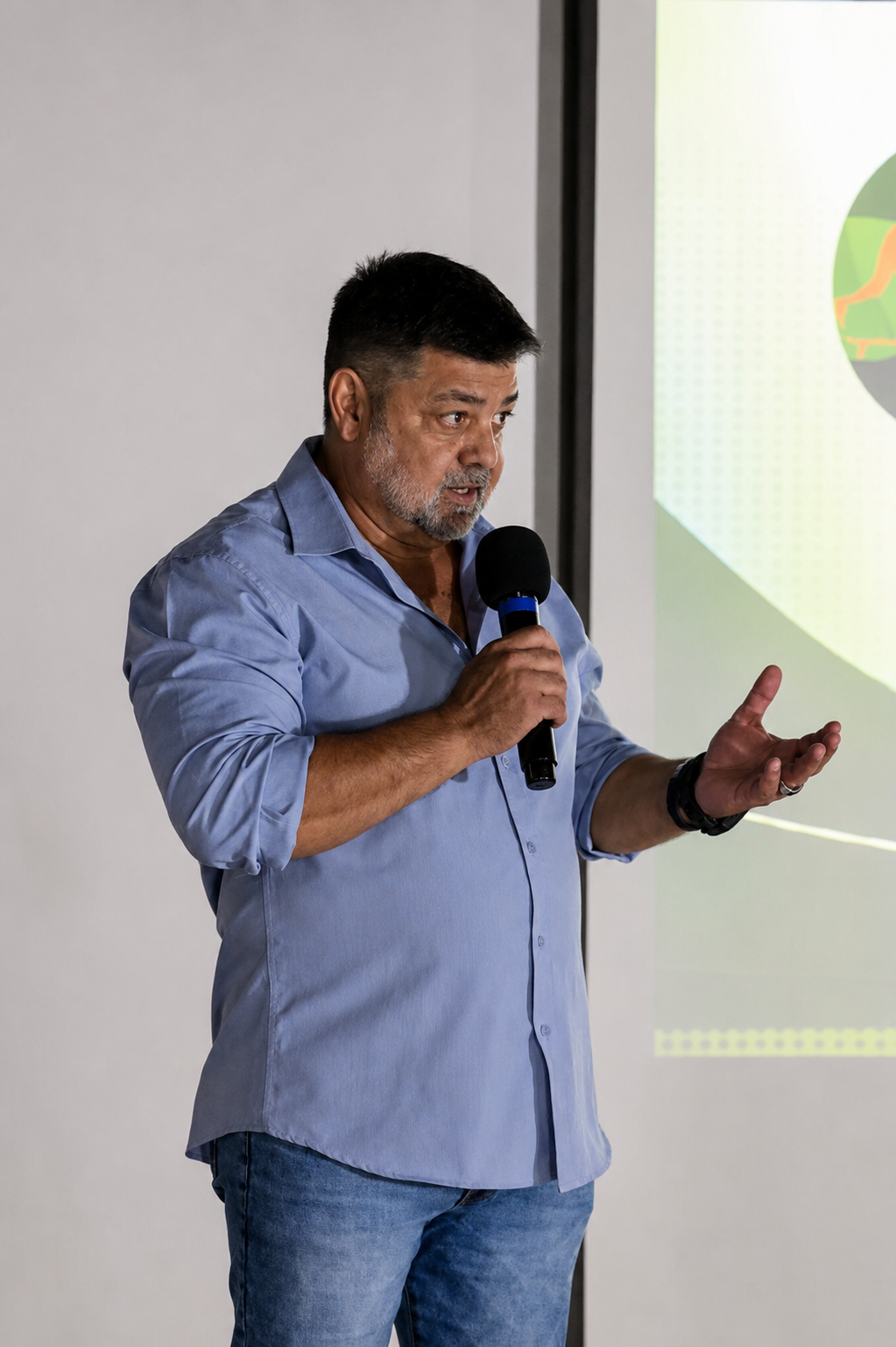 Professor Sergio Valencia